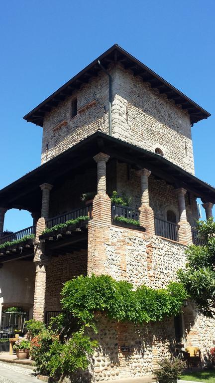 مبيت وإفطار Marne di Filago La Torre Medioevale المظهر الخارجي الصورة